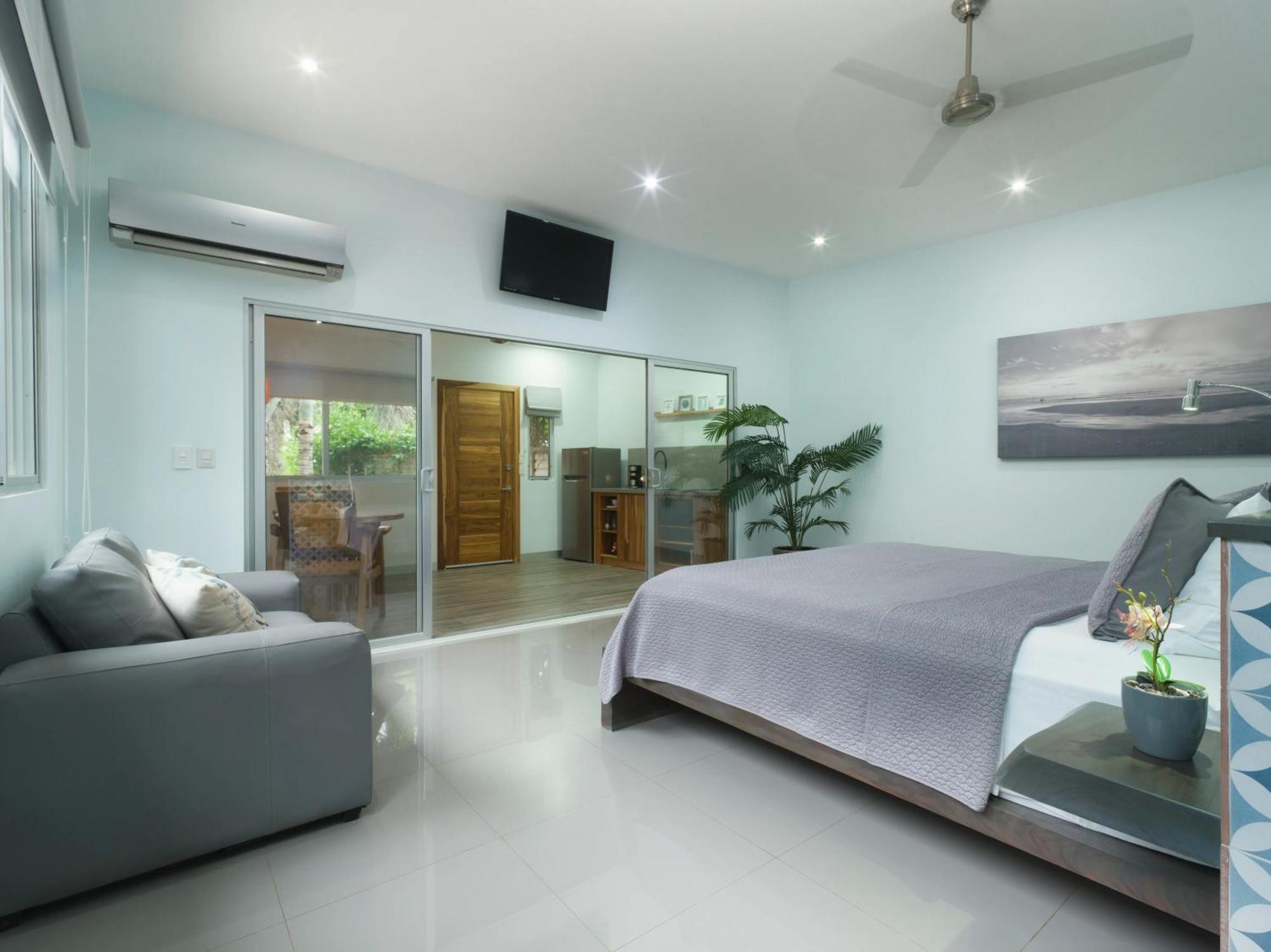 Tamarindo Bay Suites - Self Check In, Adults Only Esterno foto